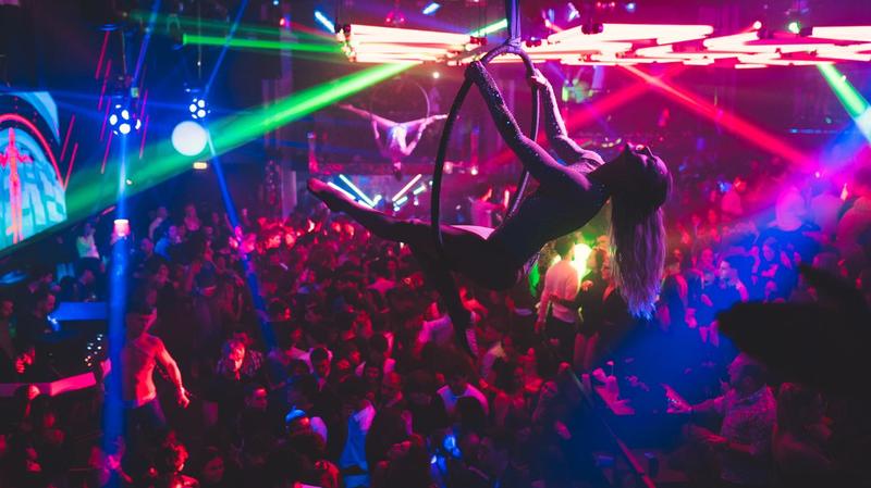 Il Piper sotto sequestro a Roma dopo la strage di Crans-Montana. “Evacuazione rischiosa e troppe persone”