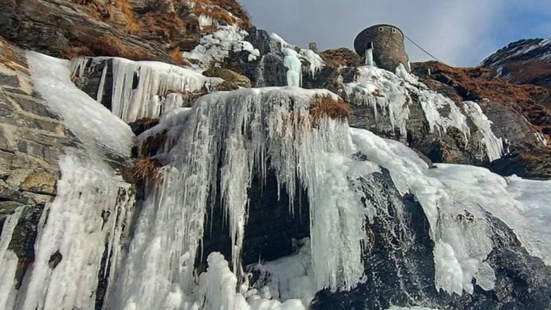 Cartoline d’inverno, le Orobie versione «Frozen»