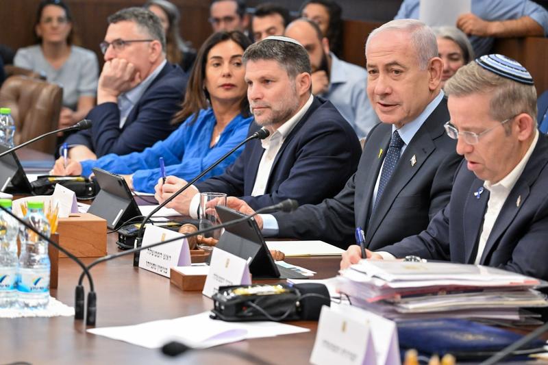 Government sends 2026 budget to Knesset after delays caused by coalition infighting