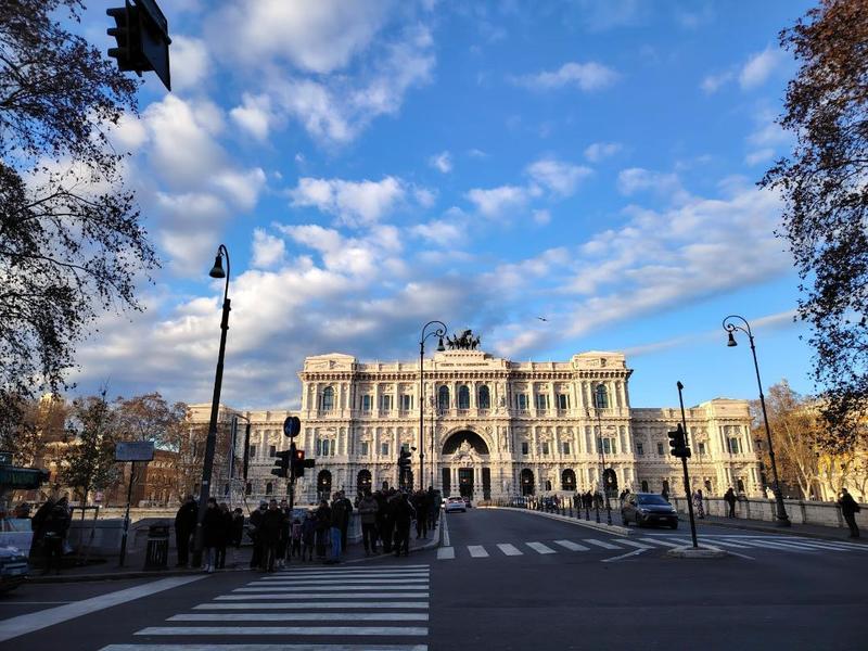 Addetto alla sicurezza di Livorno condannato dalla Cassazione per usura ed estorsione