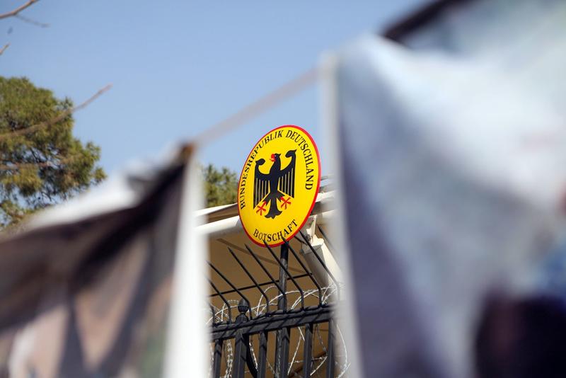 Visa-Stopp: Wie Deutschland gleichzeitig Fachkräftezuwanderung und Wandel in Iran ausbremst