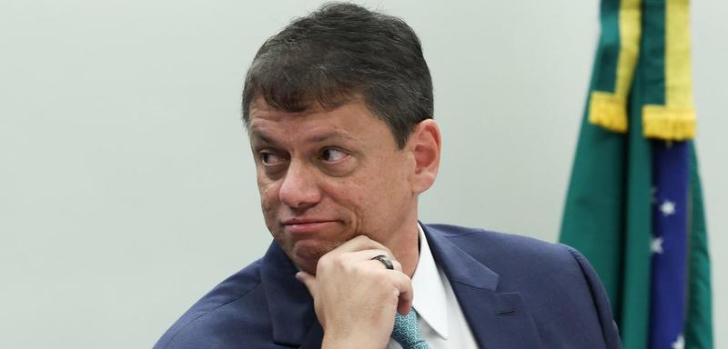 Tarcísio irá à Papudinha para ouvir que candidato da direita é Flávio