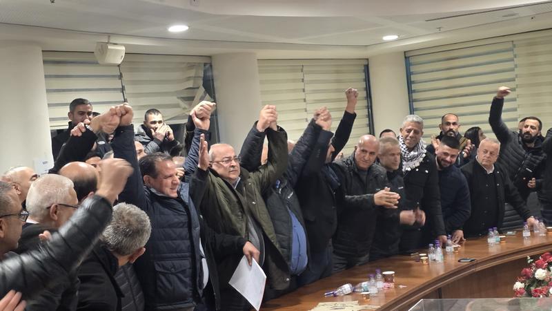 Under pressure, Arab Knesset parties sign agreement to work toward reviving Joint List