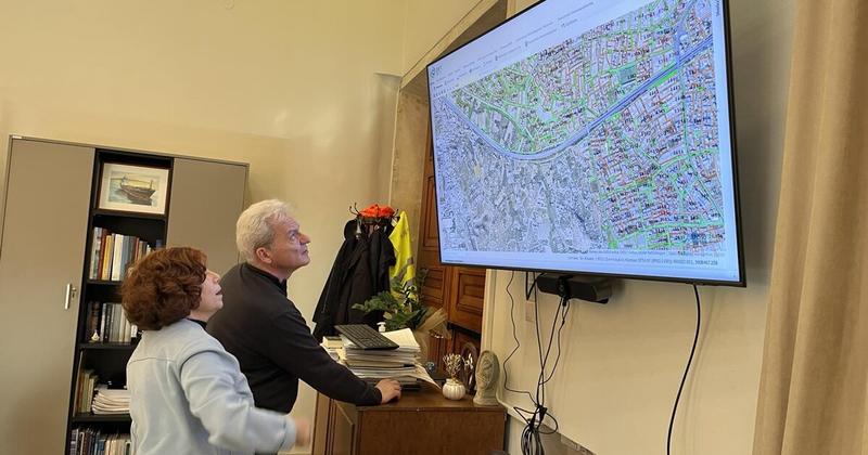 Ο Δήμαρχος Ηρακλείου συναντήθηκε με τη δωρήτρια του ακινήτου για την ανέγερση σχολείου, Νέλλη Βαρβεράκη