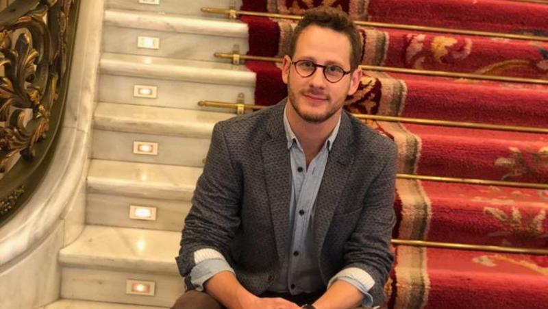 “Politika” je često samo privatna emocija uvećana na javnoj sceni: Reditelj Ilija Roitman povodom režije Hendlove opere „Julije Cezar u Egiptu“