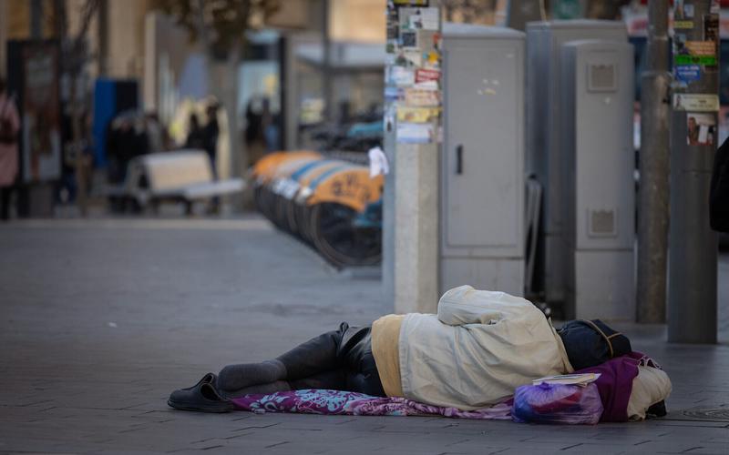 Almost 2 million Israelis below poverty line, including 1 in 4 kids – latest annual report