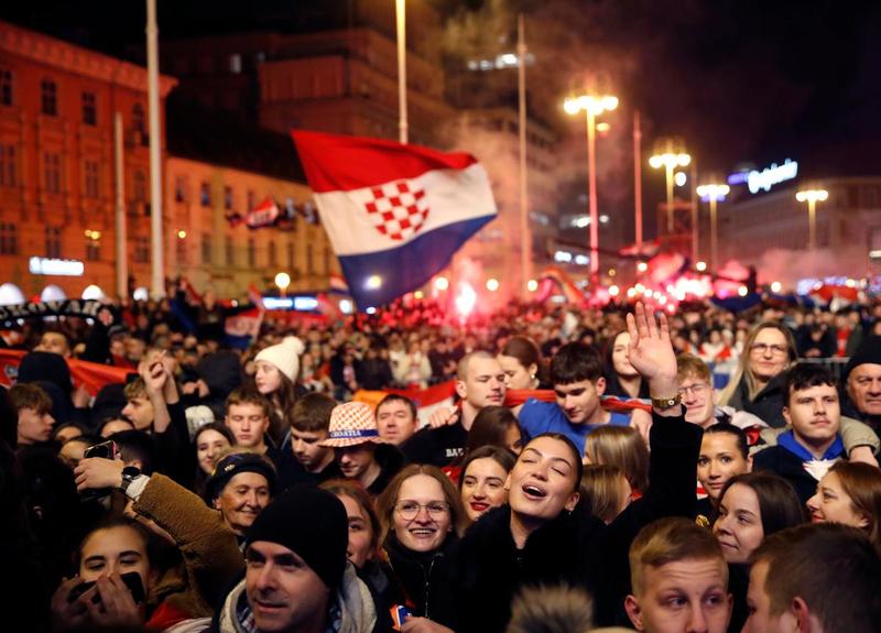 (POGLED) Če ne vedo, kaj je bilo, naj jim pove zgodovina